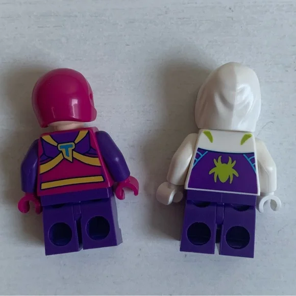 LEGO Marvel 11200 Spidey & Gobby’s Raptor Battle at Tree House HQ - Picture 4 of 11